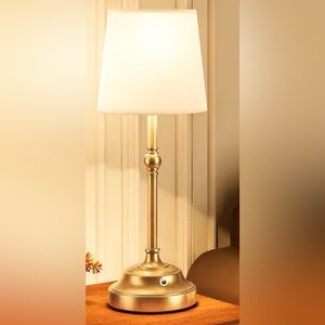 Elegant Gold Table Lamp